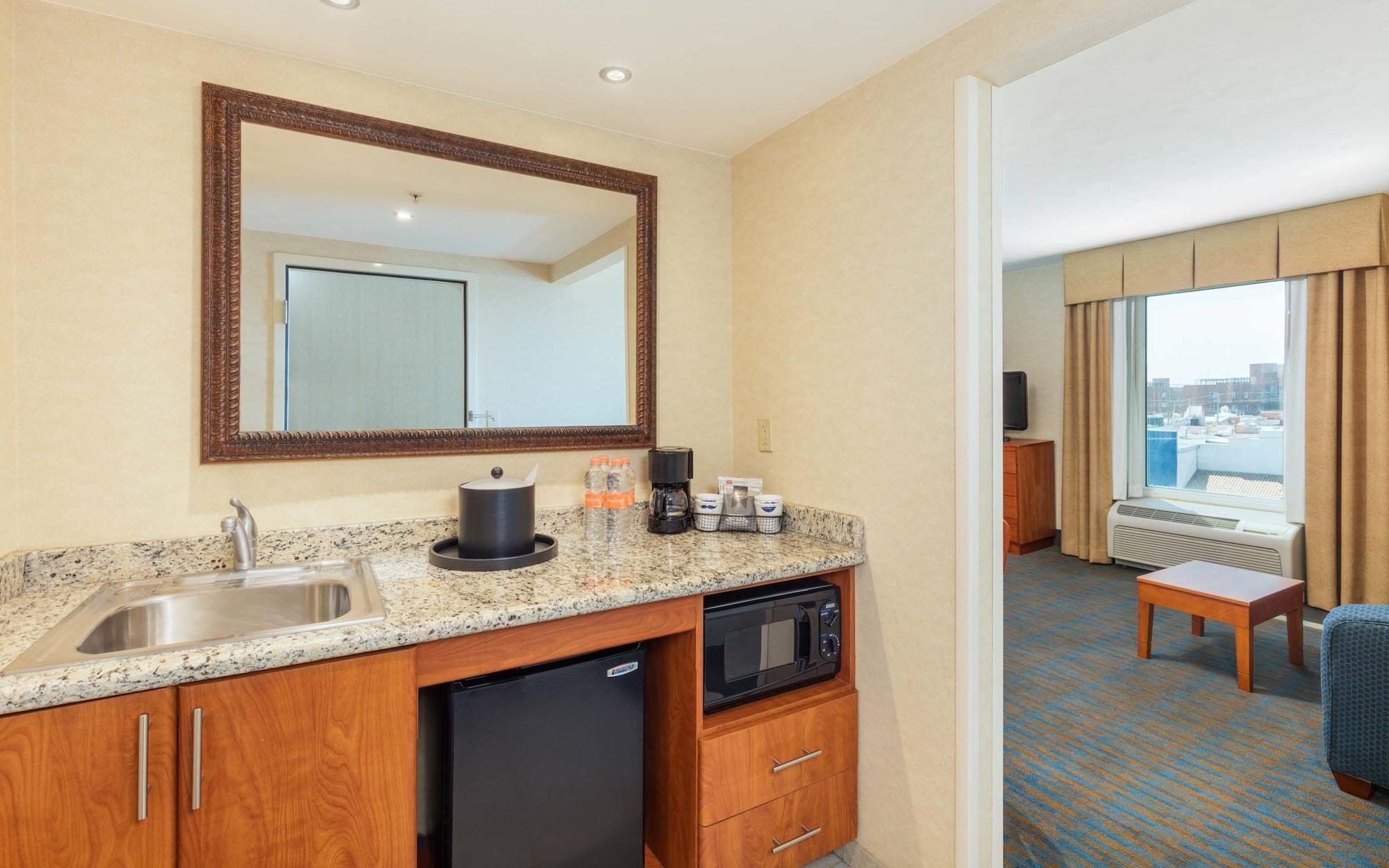 Hampton By Hilton Queretaro Tecnologico Hotel Buitenkant foto