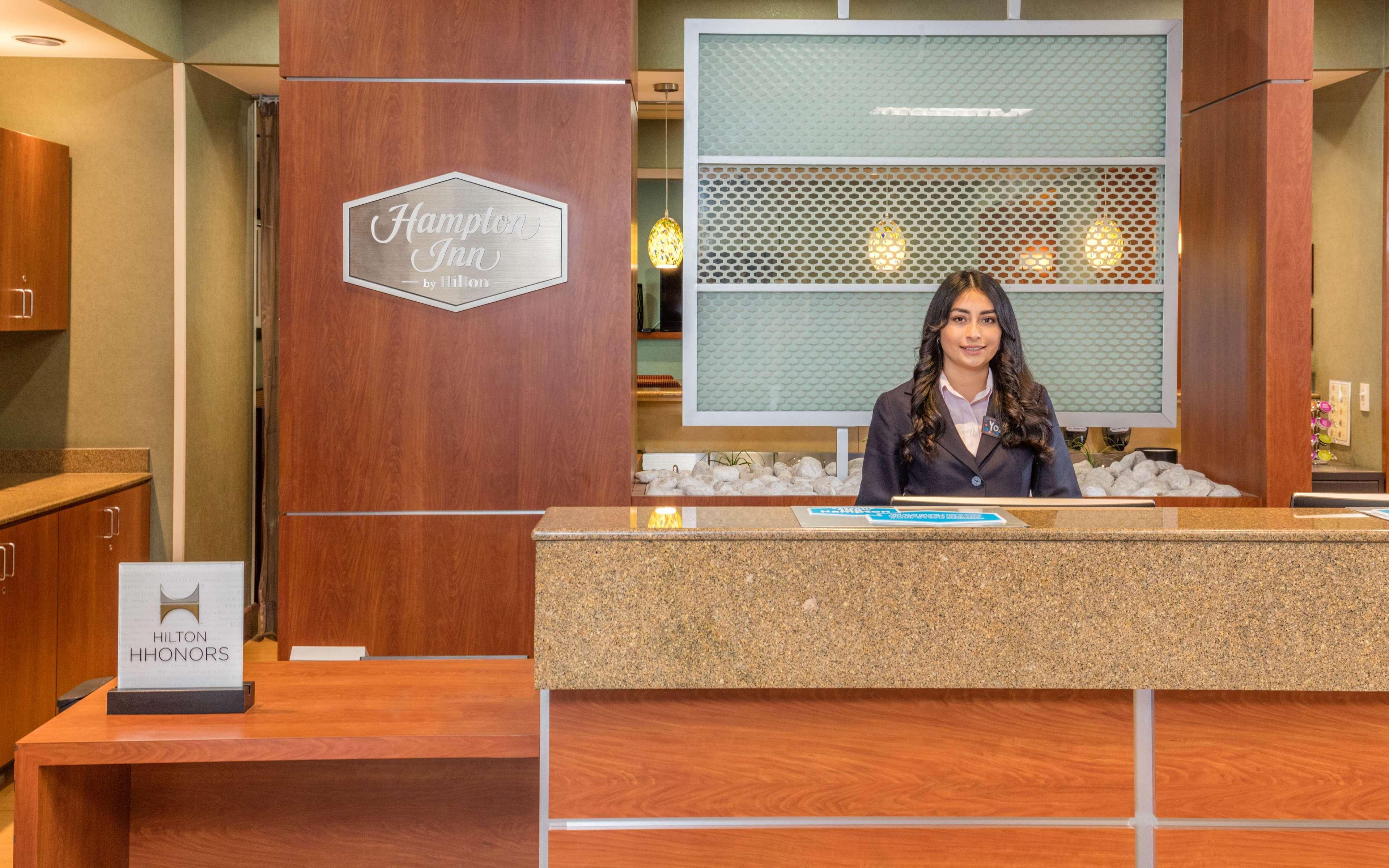 Hampton By Hilton Queretaro Tecnologico Hotel Buitenkant foto