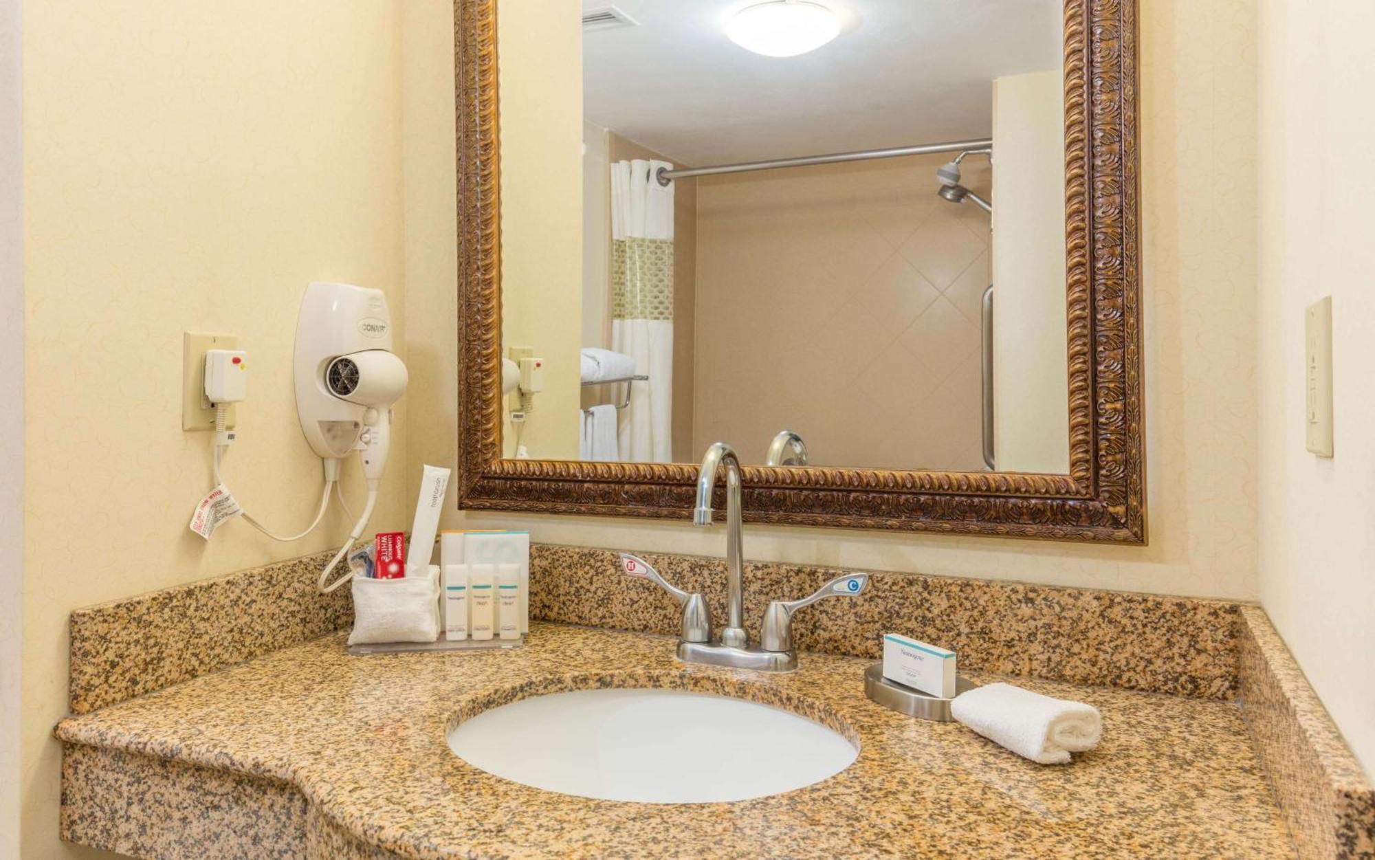Hampton By Hilton Queretaro Tecnologico Hotel Buitenkant foto