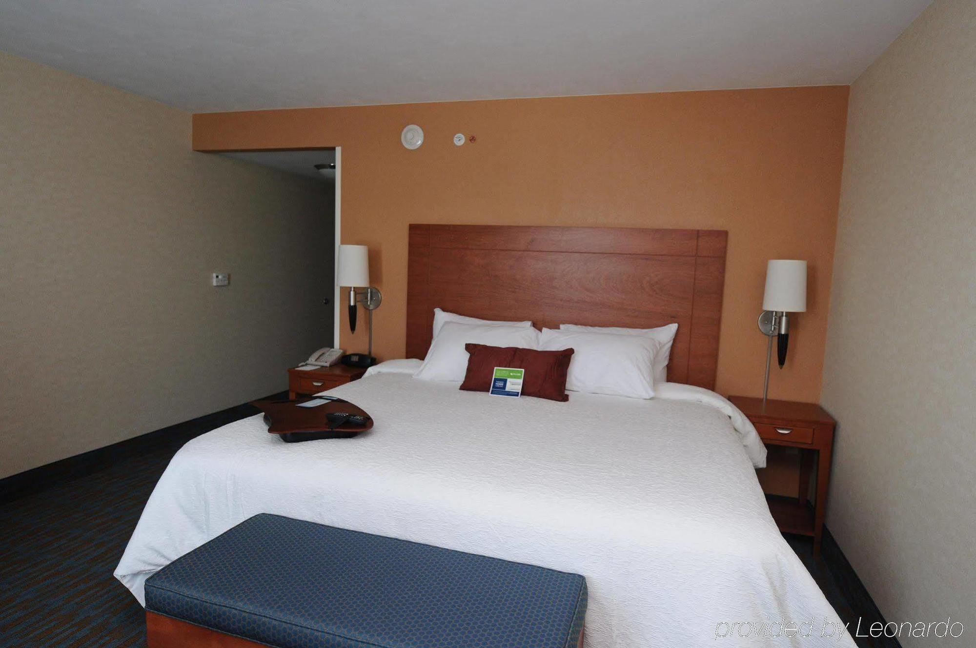 Hampton By Hilton Queretaro Tecnologico Hotel Kamer foto