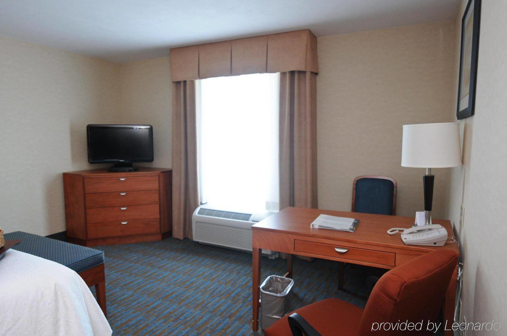Hampton By Hilton Queretaro Tecnologico Hotel Kamer foto